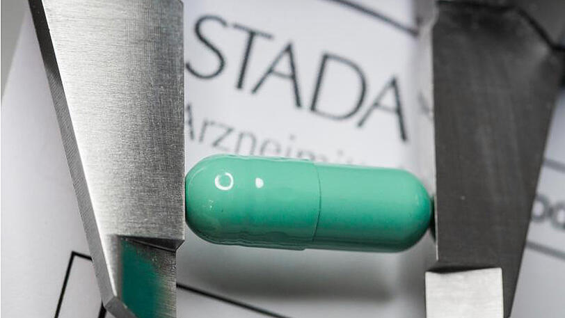 Das neue Angebot bewertet Stada nun mit etwa 5,3 Milliarden Euro, rund 750 Millionen Euro mehr als zunächst vorgesehen.