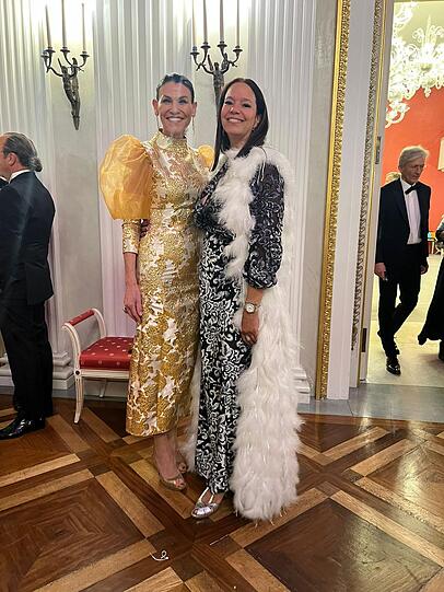 Opernfreundinnen: Ärztin und Ex-Ministerin Marion Kiechle (links) mit Designerin Viola Gawlik. Opernfreundinnen: Ärztin und Ex-Ministerin Marion Kiechle (links) mit Designerin Viola Gawlik.
