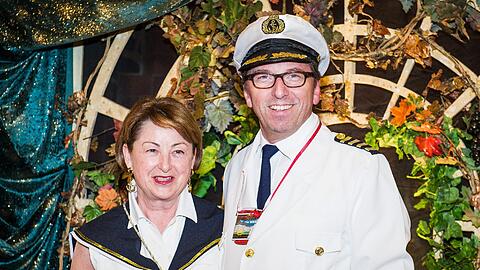 Bei der Fastnacht in Franken: Gertrud und Georg Schmid.