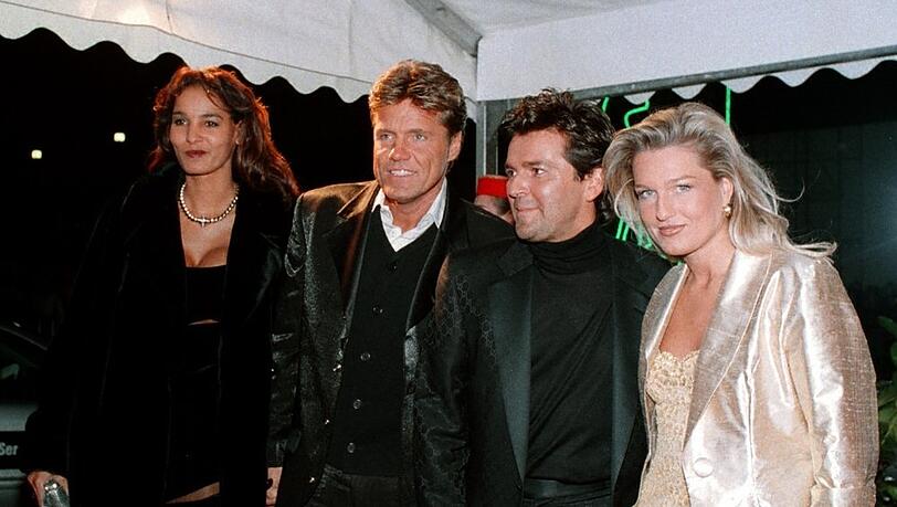 Ein Bild aus der Vergangenheit: Dieter Bohlen mit seiner damaligen Lebensgefährtin Nadja Abd el Farrag und Thomas Anders mit seiner Ehefrau.