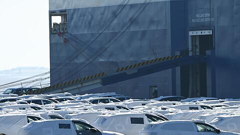 Trumps Z&ouml;lle fordern deutsche Autobauer heraus.