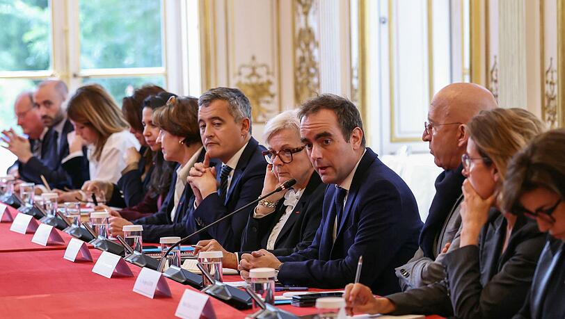 Frankreichs neue Regierung muss unter Zeitdruck den Haushalt für das kommende Jahr auf den Weg bringen.