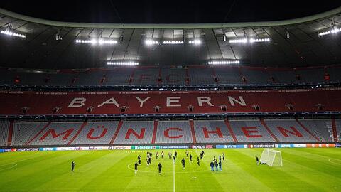 Die Spieler des FC Barcelona beim Training in der Allianz Arena.