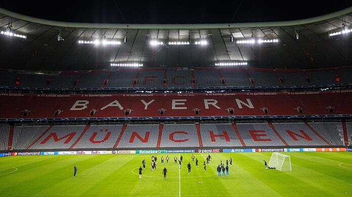 Die Spieler des FC Barcelona beim Training in der Allianz Arena.