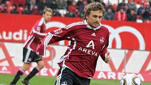 Abschied aus Nürnberg: Auch unter seinem dritten Nürnberger Trainer Dieter Hecking, konnte sich der Schweizer Daniel Gygax nicht dauerhaft durchsetzen. Abschied aus Nürnberg: Auch unter seinem dritten Nürnberger Trainer Dieter Hecking, konnte sich der Schweizer Daniel Gygax nicht dauerhaft durchsetzen.