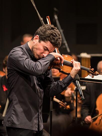 Impressionen vom 11. Münchner Aids-Konzert im Prinzregententheater: Sergey Khachatryan spielt Brahms.
