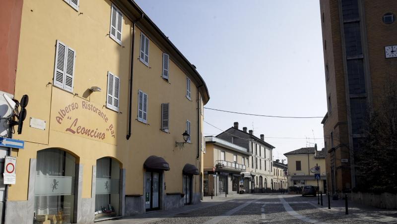 Wie ausgestorben sind die Straßen: In Italien sind wegen Coronavirus drei Serie-A-Spiele abgesagt worden. Wie ausgestorben sind die Straßen: In Italien sind wegen Coronavirus drei Serie-A-Spiele abgesagt worden.