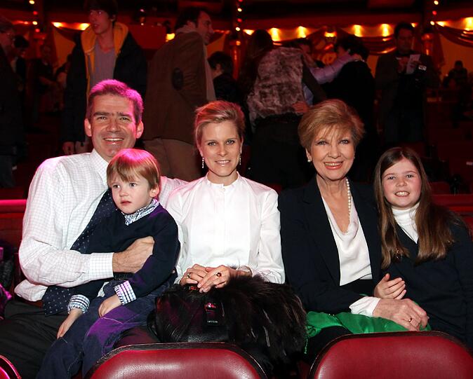 Caroline Reiber mit Familie