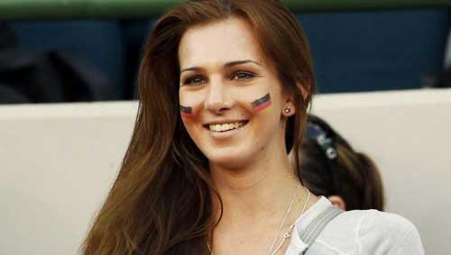 Lisa Müller - hier auf der Tribüne während des WM-Halbfinales Lisa Müller - hier auf der Tribüne während des WM-Halbfinales