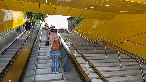Die U3 und U6 sind für ein paar Monate nur noch per Treppe oder Rolltreppe erreichbar. (Archivbild)