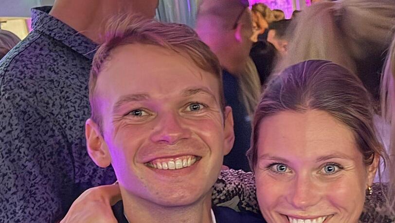 Strahlen übers ganze Gesicht: Raphael Netz und Freundin Selina Söder bei der Weltmeisterschaftsfeier in Aachen. Strahlen übers ganze Gesicht: Raphael Netz und Freundin Selina Söder bei der Weltmeisterschaftsfeier in Aachen.