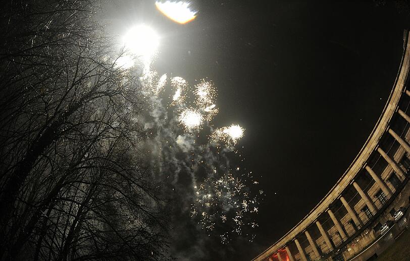Feuerwerk vor dem Haus der Kunst.