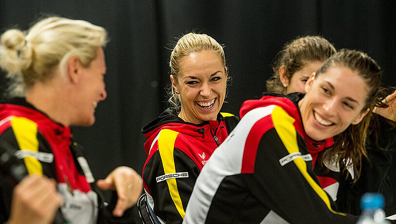 Die deutschen Tennis-Damen wollen wieder den Fed Cup gewinnen. Die deutschen Tennis-Damen wollen wieder den Fed Cup gewinnen.