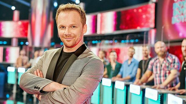 Bei "Take Me Out" durfte Ralf Schmitz von 2013 bis 2021 den TV-Amor spielen. Bei "Take Me Out" durfte Ralf Schmitz von 2013 bis 2021 den TV-Amor spielen.