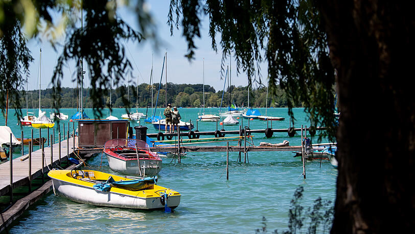 Am Wörthsee gilt nun ein temporäres Alkoholverbot. (Symbolbild)