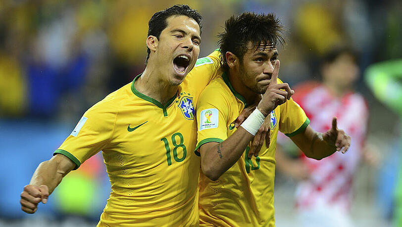 Neymar erzielt beim Sieg gegen Kroatien zwei Tore für Brasilien. Neymar erzielt beim Sieg gegen Kroatien zwei Tore für Brasilien.
