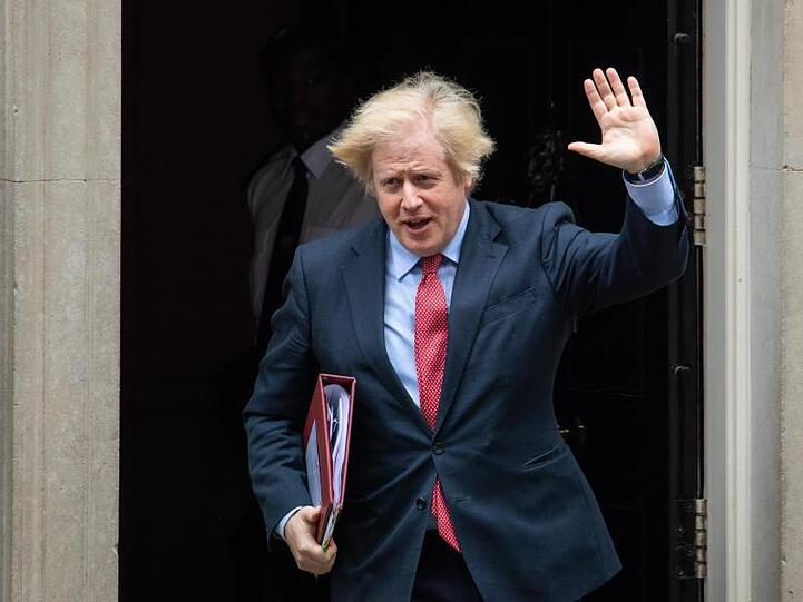 Boris Johnson verlässt die 10 Downing Street. Großbritannien war Ende Januar aus der EU ausgetreten.