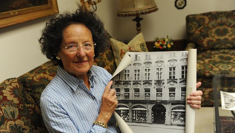 Ruth Rosner, deren Großvater das ehemalige Wäschegeschäft Rosner und Seidl in der Dienerstraße gegründet hat.