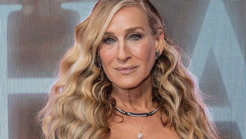 Sarah Jessica Parker selbstbewusst bei der Vorführung von "And Just Like That..." Staffel 3. So selbstsicher war sie nicht immer.