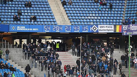 Die Uhr tickt für den Dino der Liga. Nach 54 Jahren droht dem Hamburger SV der erste Abstieg aus der höchsten Spielklasse.