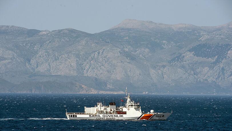 Die t&uuml;rkische &Auml;g&auml;isk&uuml;ste ist nach wie vor ein wichtiger Ausgangspunkt f&uuml;r Migranten, die versuchen, auf irregul&auml;rem Wege &uuml;ber das Meer die nahegelegenen griechischen Inseln und oft auch das europ&auml;ische Festland zu erreichen. (Symbolbild)