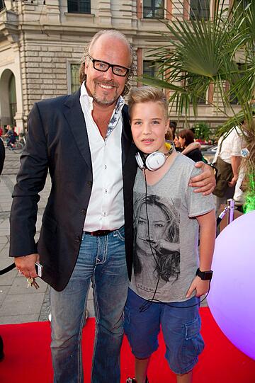 Peter Olson und Sohn Linus