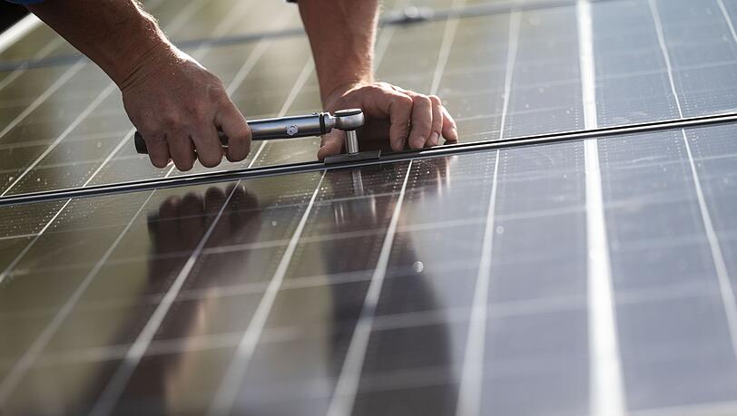 Robert Habeck hat den Wiederaufbau der Solarindustrie als Ziel ausgegeben.