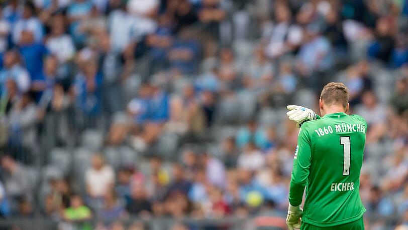 Vitus Eicher: Note 3. Sicherer Rückhalt. Rettete sein Team vor der Pause gegen den enteilten Ofosu-Ayew, ansonsten nur wenig geprüft.