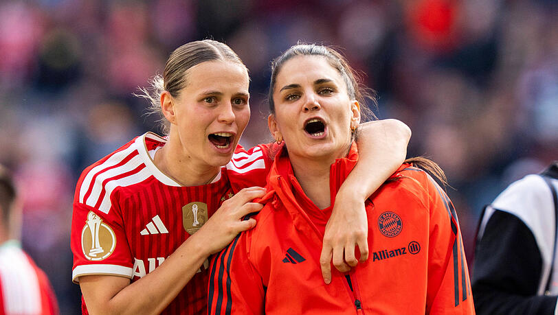 Sympathieträgerin bei den Frauen des FC Bayern: Jovana Damnjanovic, hier mit Klara Bühl. Sympathieträgerin bei den Frauen des FC Bayern: Jovana Damnjanovic, hier mit Klara Bühl.