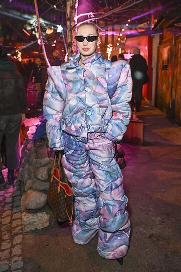 Hollywood-Nachwuchs aus Deutschland: Helena Zengel legt einen stilsicheren Auftritt hin.