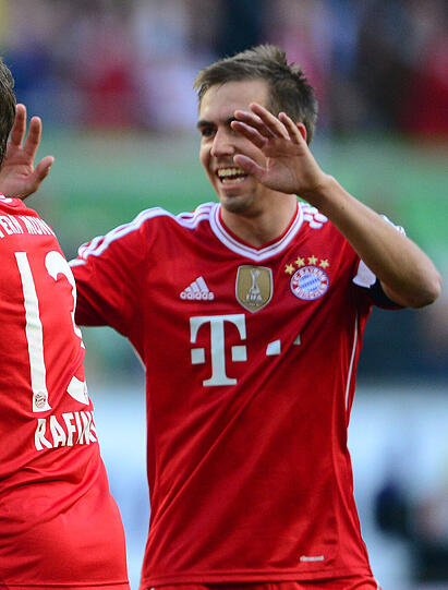 PHILIPP LAHM - NOTE 3 - Kapitän Dauerrenner, diesmal ohne Schweinsteiger an seiner Seite. Viel Kleinklein im Mittelfeld gegen einen Gegner, der sich richtig wehrte. Bekam früher frei (ab 67.).