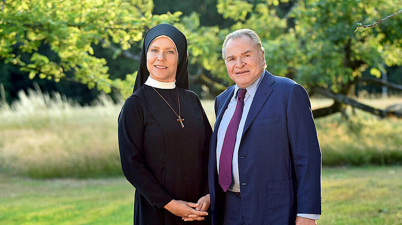 Auch in der neuen Staffel "Um Himmels Willen" bleibt Kloster Kaltenthal nicht vom Wettstreit zwischen den Ordensschwestern, allen voran Schwester Hanna (Janina Hartwig), und Bürgermeister Wöller (Fritz Wepper) verschont.