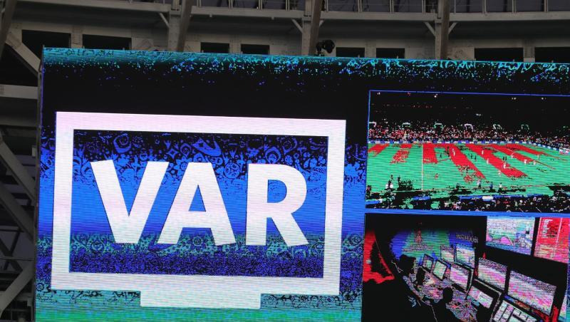 Wydad Casablanca weigerte sich zu spielen, nachdem der Videobeweis bei ihrem Ausgleichstreffer nicht funktionierte. Wydad Casablanca weigerte sich zu spielen, nachdem der Videobeweis bei ihrem Ausgleichstreffer nicht funktionierte.