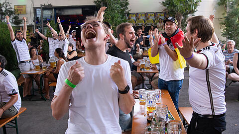 Deutschland-Fans beim Public Viewing in München.
