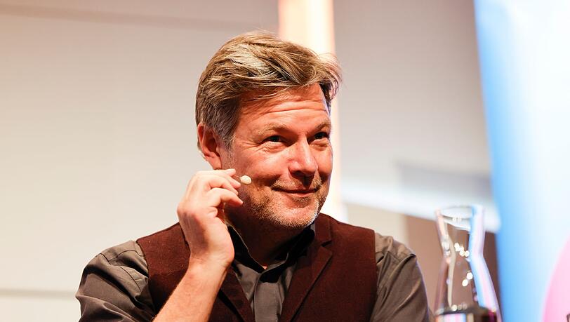 Ex-Vizekanzler Robert Habeck zieht es in die Privatwirtschaft. (Archivbild) Ex-Vizekanzler Robert Habeck zieht es in die Privatwirtschaft. (Archivbild)