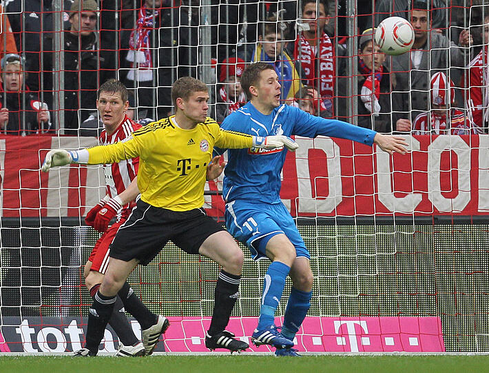 25. Spieltag: FC Bayern - TSG 1899 Hoffenheim (09.-11.03.2012). Den 22. Spieltag schließt der FC Bayern zu Hause mit einem deutlichen 4:0 Sieg ab. Torschützen: Mario Gomez, Thomas Müller und zwei mal Arjen Robben.