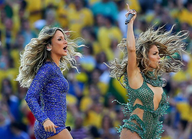 Neben Jennifer Lopez hat sie eine sexy Show bei der WM-Eröffnung abgeliefert.