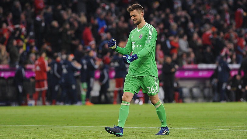 Sven Ulreich: Note 3 - Wurde lange nicht ernsthaft geprüft. Als mitspielender Torhüter nicht immer souverän, ansonsten gewohnt solide. Bei einem Götze-Schuss (66.) rettete der Pfosten für ihn.