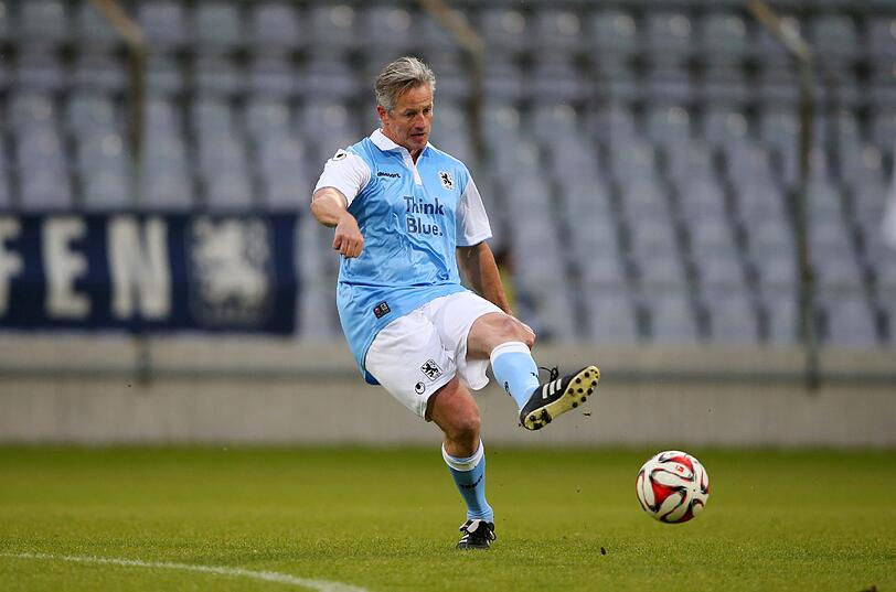 Die Bilder vom Benefiz-Spiel zugunsten von Olaf Bodden aus dem Grünwalder Stadion.
