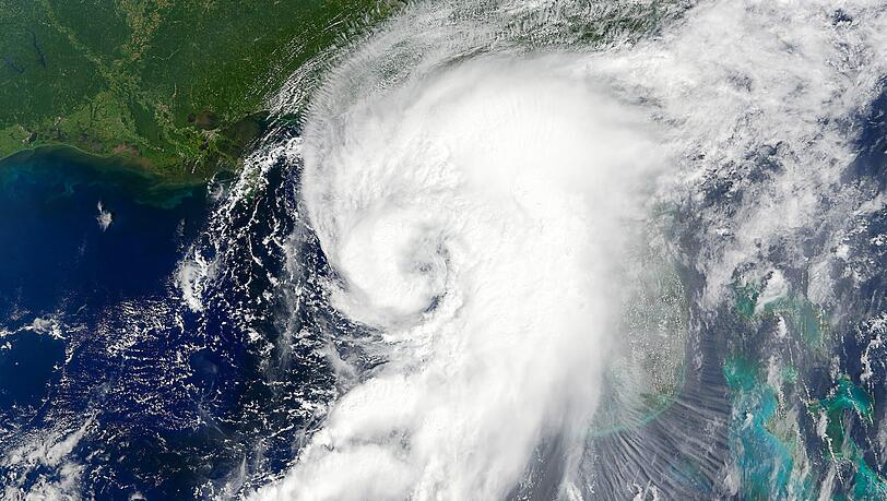Das National Hurricane Center stufte "Hermine" von einem tropischen Sturm zu einem Hurrikan der niedrigsten Stufe 1 hoch. Foto: Nasa Earth Observatory / Handout Das National Hurricane Center stufte "Hermine" von einem tropischen Sturm zu einem Hurrikan der niedrigsten Stufe 1 hoch. Foto: Nasa Earth Observatory / Handout