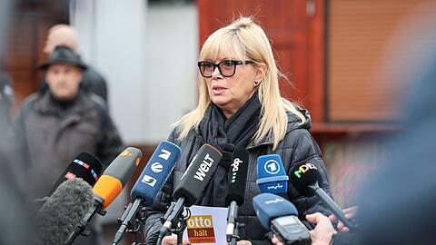 "Ich gehe davon aus, dass wir es hinbekommen, den Weihnachtsmarkt zu er&ouml;ffnen", sagte die Oberb&uuml;rgermeisterin.