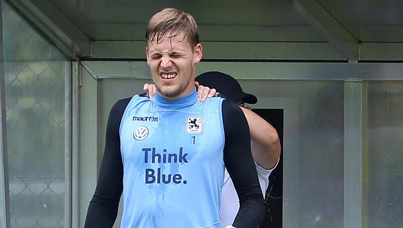 Die "Eins" trug Vitus Eicher schon bei Testspielen, nun auch offiziell in der Liga. Die "Eins" trug Vitus Eicher schon bei Testspielen, nun auch offiziell in der Liga.