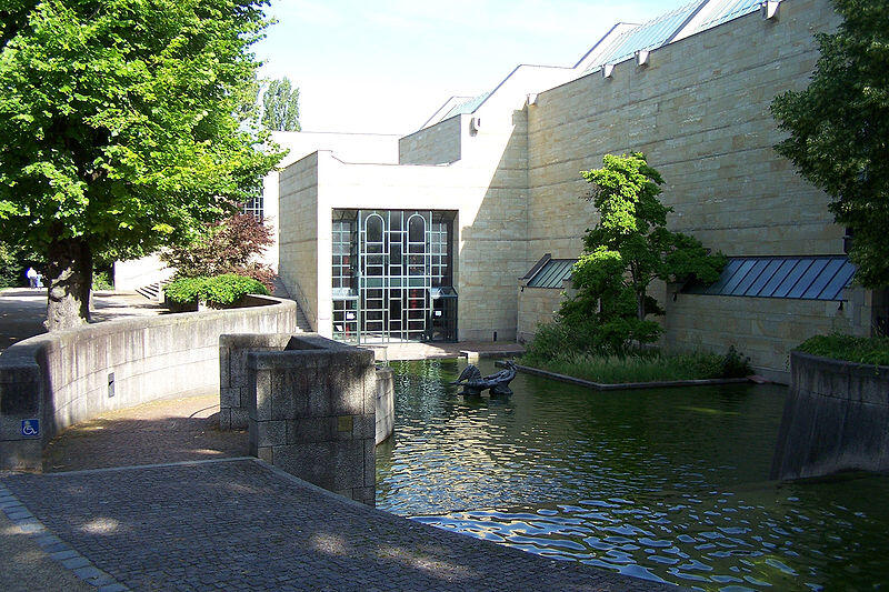 Die Neue Pinakothek liegt mitten im Kunstareal.