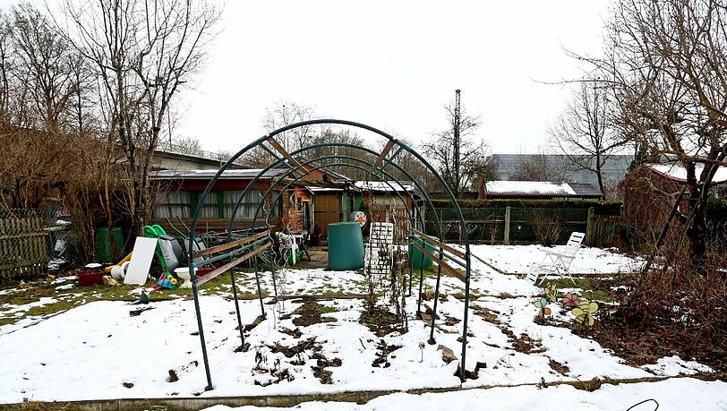Um die Nutzung der Schrebergärten wird gestritten, schildert der Verein Bahn-Landwirtschaft die Problematik. Der Verein... Um die Nutzung der Schrebergärten wird gestritten, schildert der Verein Bahn-Landwirtschaft die Problematik. Der Verein...