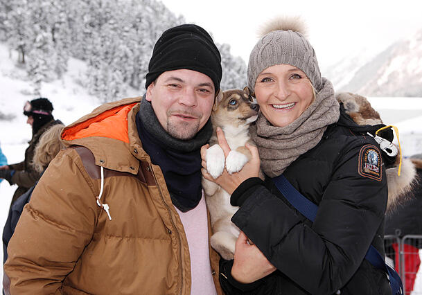 Tim Mälzer ging zehn Jahre lang mit Nina Heik durchs Leben. 2014 erfolgte die Trennung des Paares. Tim Mälzer ging zehn Jahre lang mit Nina Heik durchs Leben. 2014 erfolgte die Trennung des Paares.
