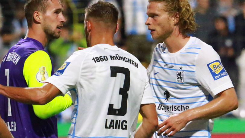 So sieht Löwen-Liebe aus: (v.l.): Hiller, Lang und Verlaat rühren die weiß-blaue Werbetrommel.