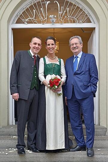 Vom OB höchstselbst im der Mandlstraße getraut: Das frischbegackene Ehepaar Kathrin Wickenhäuser und Alexander Egger.