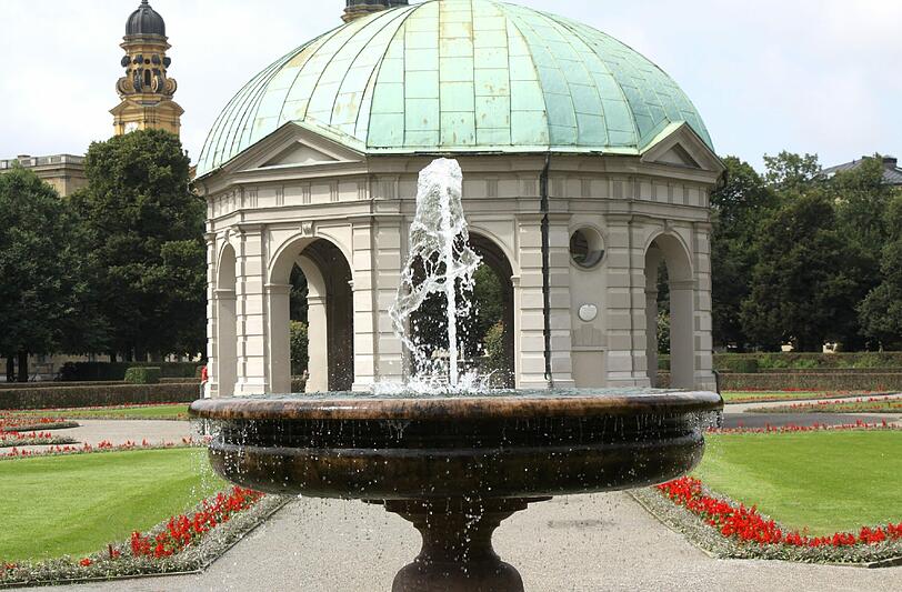 Ein Teil der Veranstaltung ist im Hofgarten.