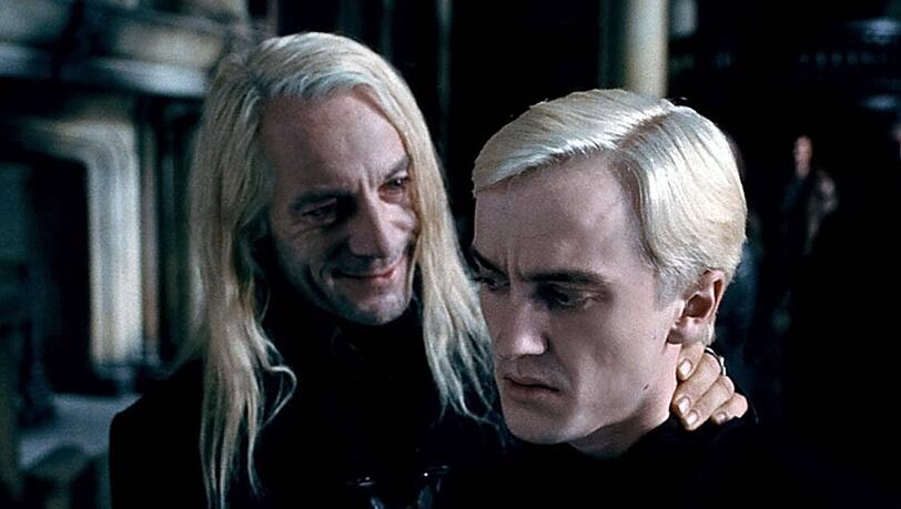 Jason Isaacs (l.) und Tom Felton als diabolisches Vater-Sohn-Gespann Lucius und Draco Malfoy in "Harry Potter".