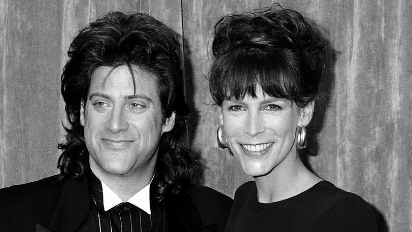 Richard Lewis ist am 27. Februar 2024 im Alter von 76 Jahren nach einem Herzinfarkt gestorben. Bekanntheit erlangte er an der Seite von "Seinfeld"-Produzent Larry David in der Sitcom "Lass es, Larry!".